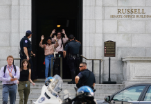 SENADO DE EE.UU. VUELVE A LA NORMALIDAD TRAS UNA FALSA ALARMA DE TIROTEO