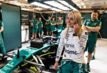 JESSICA HAWKINS, LA PRIMERA MUJER EN CINCO AÑOS EN CONDUCIR UN COCHE F1