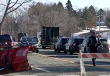 MUEREN DOS POLICÍAS Y UN PARAMÉDICO EN TIROTEO EN MINNESOTA