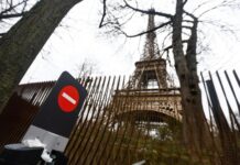 CIERRAN LA TORRE EIFFEL POR HUELGA DE TRABAJADORES