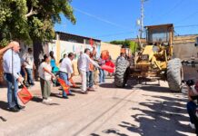 PONE EN MARCHA ALCALDE JAVIER LAMARQUE OBRA DE PAVIMENTACIÓN EN CALLE BATACONCICA E INAUGURA CRUCERO DE KINO Y 200