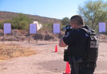 CAPACITAN A POLICÍAS MUNICIPALES EN CUMPLIMIENTO DE LAS NORMAS DE LA LICENCIA OFICIAL COLECTIVA