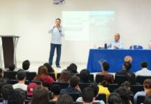 JAVIER LAMARQUE REGRESA A SU ALMA MATER PARA IMPARTIR CONFERENCIA SOBRE DESARROLLO MUNICIPAL