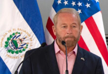 Johnson, el primer militar de carrera que será embajador de EU en México en 120 años