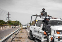 Vehículo incendiado y no coche bomba en Culiacán, precisa Harfuch